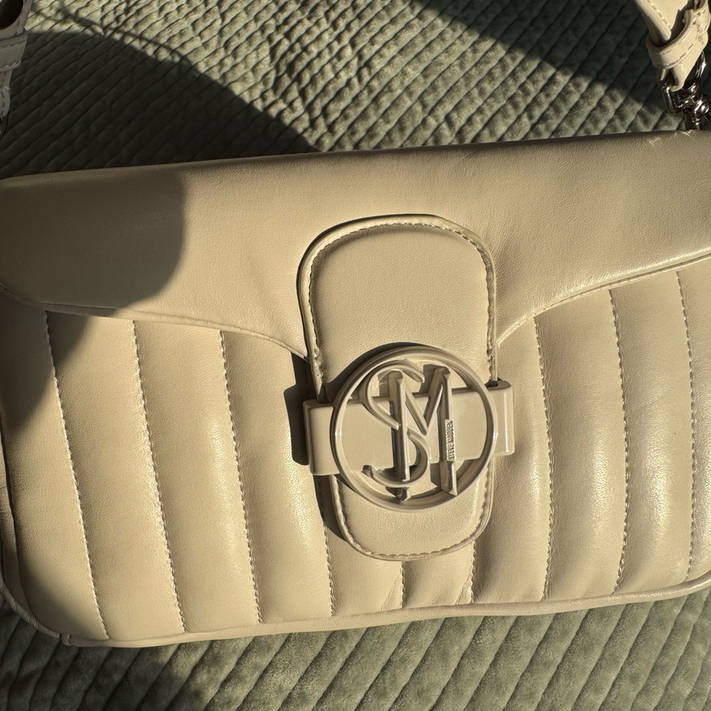 NWT Steve Madden Quilted Cream Shoulder Bag - Picture 7 of 9